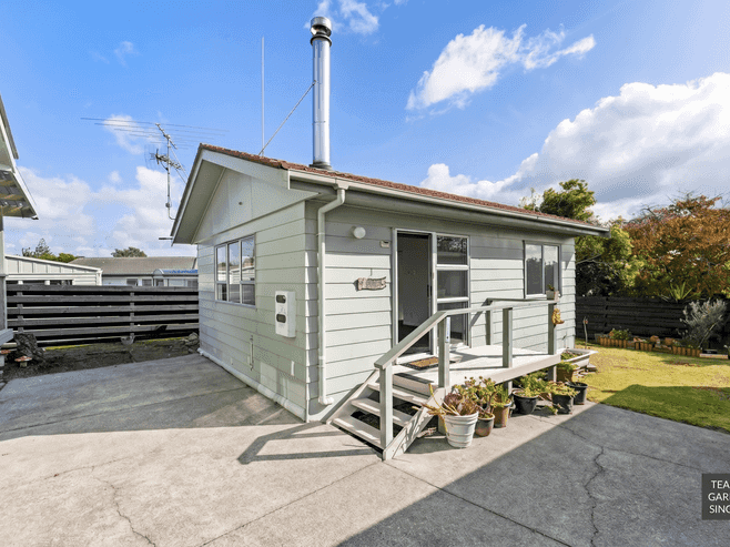 10 Leatham Crescent, Opaheke