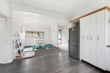 18 Marchwiel Street, Marchwiel