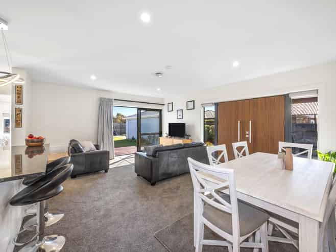 16 Harris Crescent, Papanui