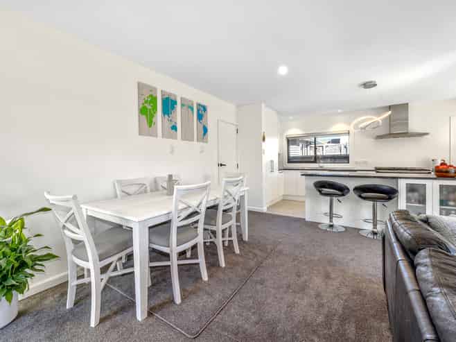 16 Harris Crescent, Papanui