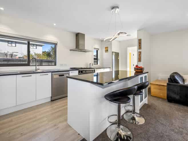 16 Harris Crescent, Papanui