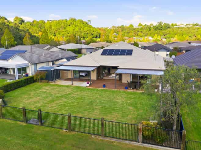 20 North Bay Road, Pyes Pa