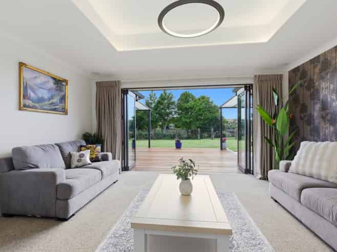 20 North Bay Road, Pyes Pa