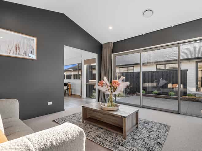 6 Strowan Ave, Elgin