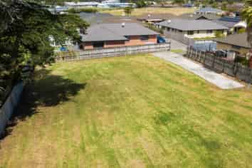 12 Aitkenhead Court, Parakai, Helensville