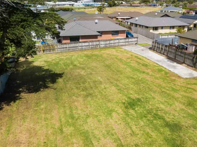 12 Aitkenhead Court, Parakai, Helensville