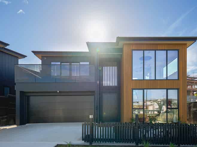 20 Streamview Way, Long Bay