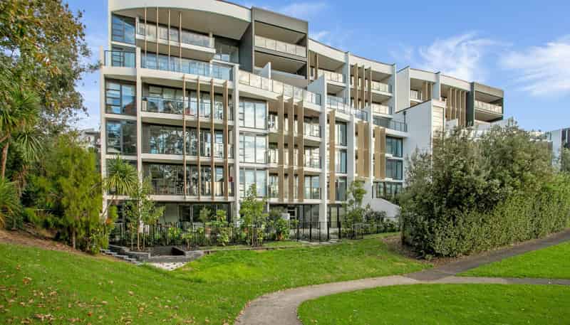 104/8 Kingsland Terrace, Kingsland