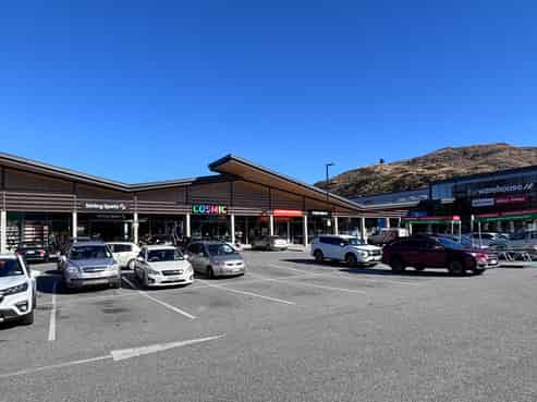 Five Mile Centre - Excellent Profile