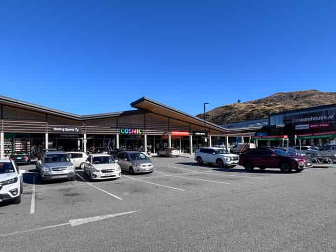 Five Mile Centre - Excellent Profile