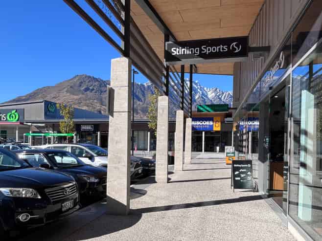 Five Mile Centre - Excellent Profile