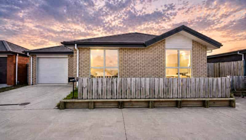 38 Pragma Rise, Rototuna North