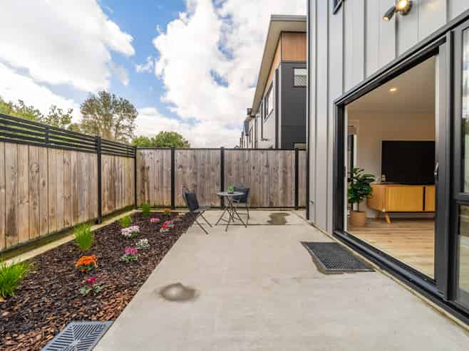 15 Raeble Walkington Lane, Wallaceville