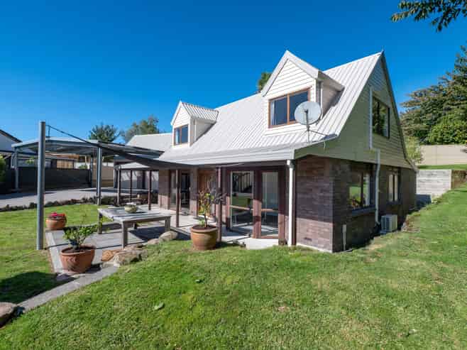 26 Tawavale Street, Pukehangi