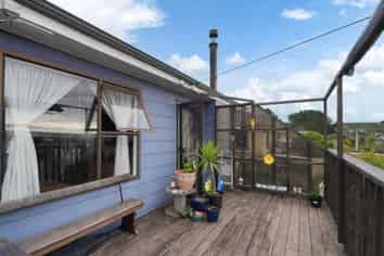 38 Pearce Street, Bluff