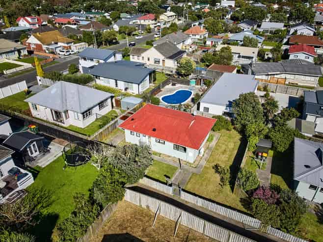 126B Waiwhetu Road, Waterloo