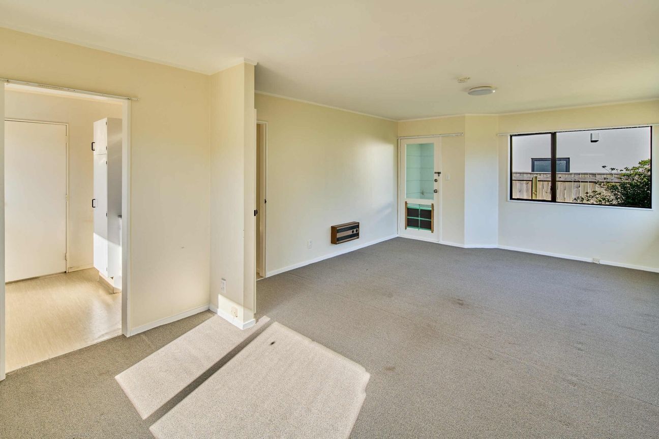 under offer - Smart buying on Waiwhetu road - Vista 5