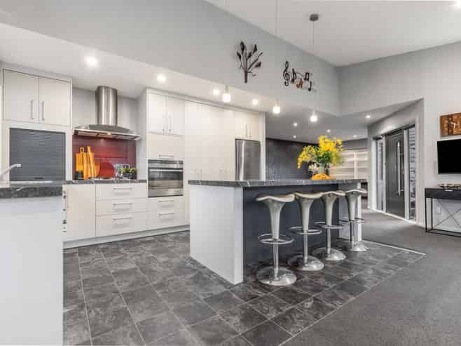 6A Queenwood Road, LEVIN