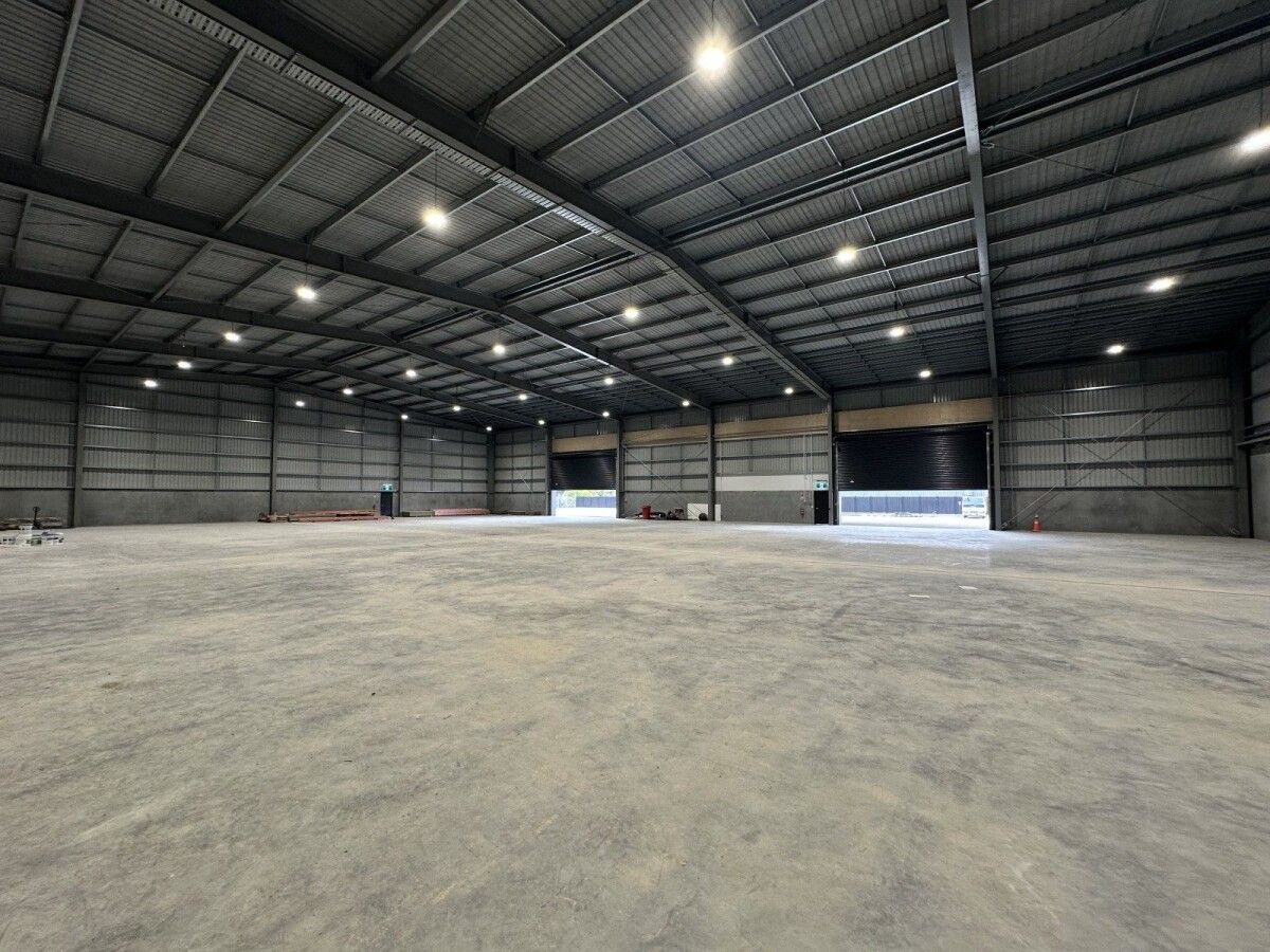 New Build Warehouse with Yard - Widok 2
