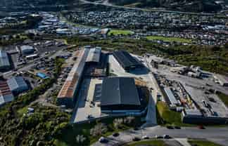 New Build Warehouse with Yard