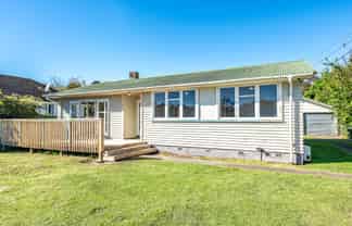 196A Anzac Parade, Whanganui East