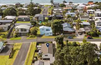 10 Hillview Road, Waihi Beach