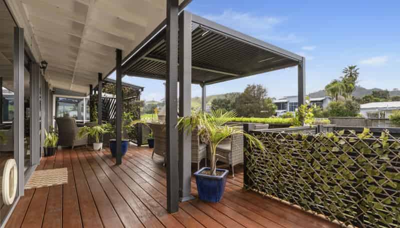 10 Hillview Road, Waihi Beach