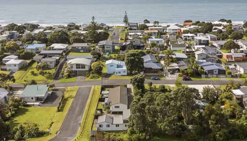 10 Hillview Road, Waihi Beach