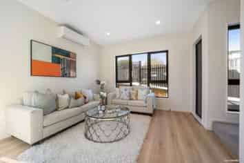 45A Commodore Drive, Lynfield