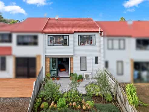 21/22 Northcross drive, Oteha