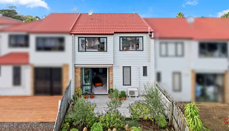 21/22 Northcross drive, Oteha
