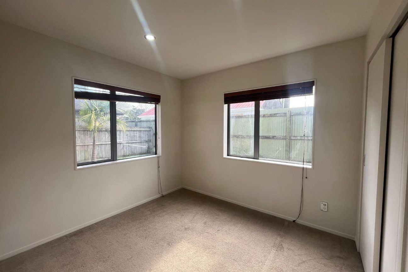 Charming 4-Bedroom Family Home in Avondale - Mehr