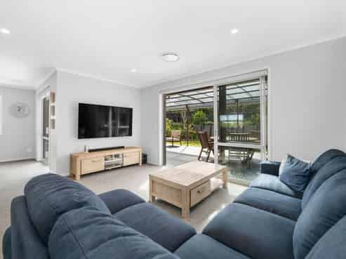 144 Eighth View Avenue, Beachlands