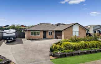 144 Eighth View Avenue, Beachlands