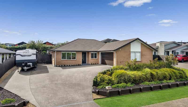 144 Eighth View Avenue, Beachlands