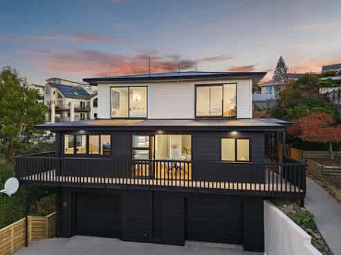 167 Soleares Avenue, Mount Pleasant