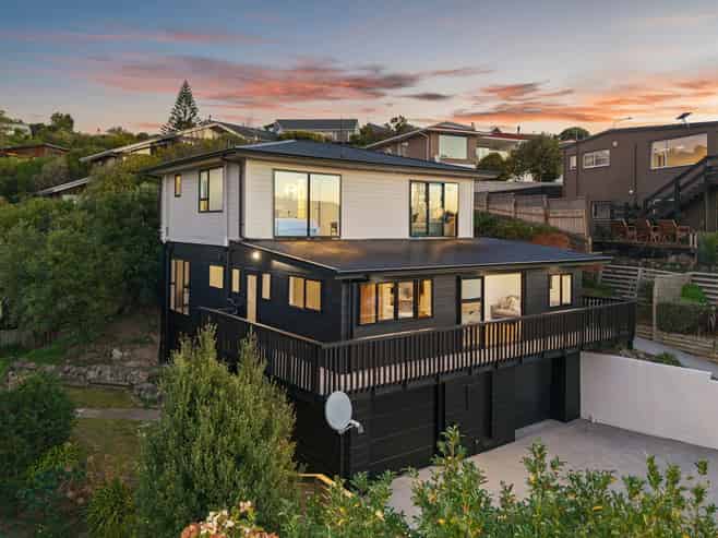 167 Soleares Avenue, Mount Pleasant