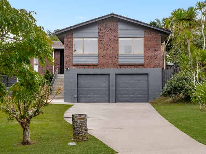 8 Worley Place, Saint Johns