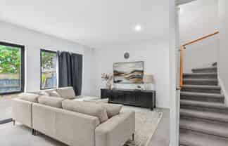 10/11 The Avenue, Albany