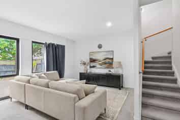 10/11 The Avenue, Albany