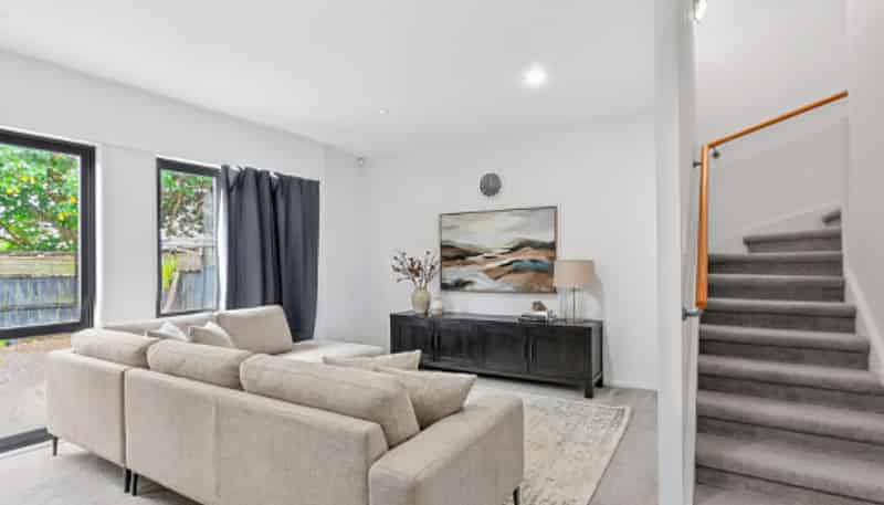 10/11 The Avenue, Albany