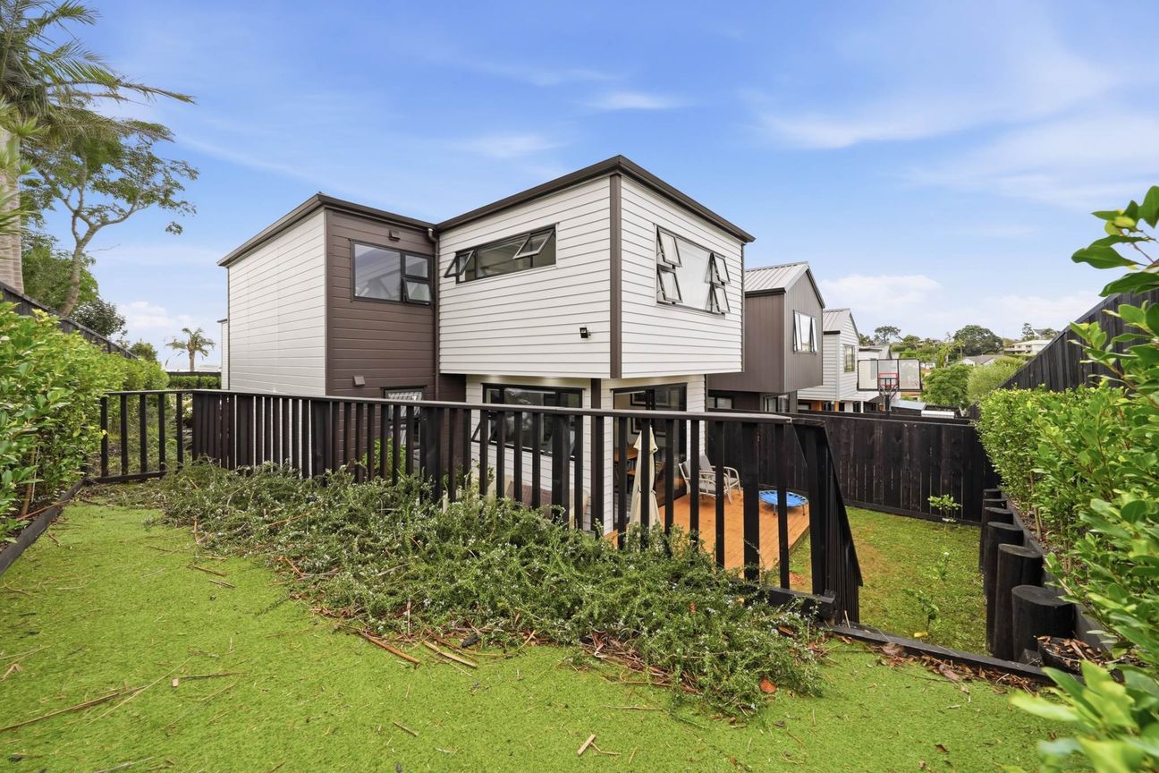 Spacious Family Living in Prime West Harbour - Ansicht 4
