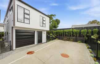 9/90 Picasso Drive, West Harbour