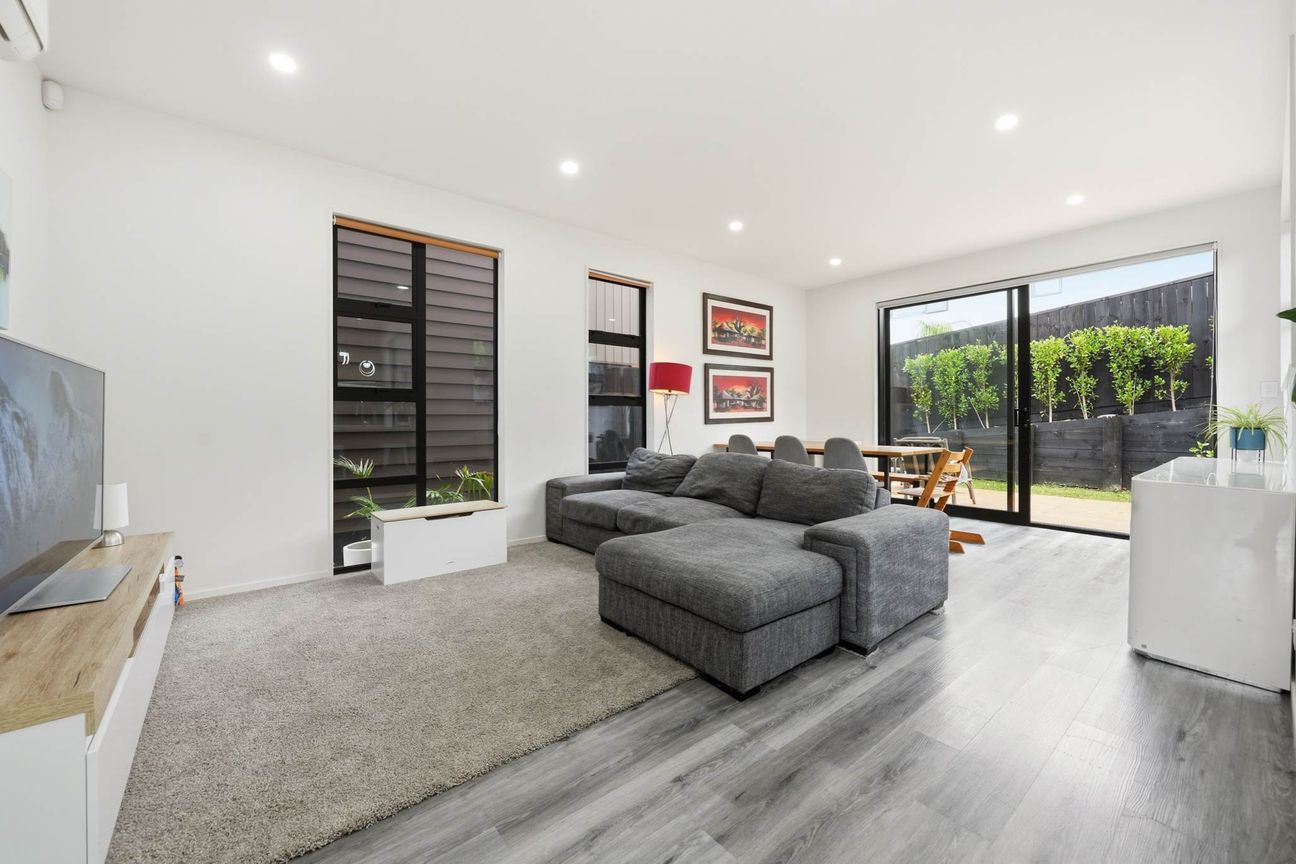 Spacious Family Living in Prime West Harbour - Ansicht 5