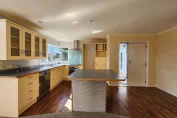 20 The Outlook, Oakura