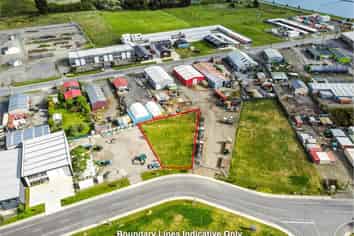 Commercial land in Ōtaki - Build or landbank