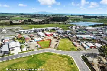 Commercial land in Ōtaki - Build or landbank