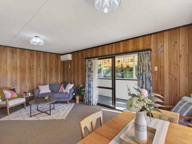 25 Humphries Street, Inglewood