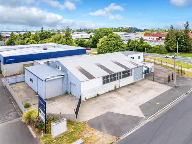 High Profile Corner Site