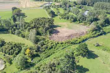 82 Jacksons Road, Levin